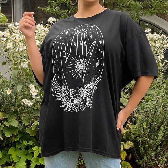 Zodiac Celestial Graphic Tee - Picture 1 of 4